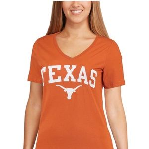 *NWT*   Texas Longhorns Arch V-neck T-shirt